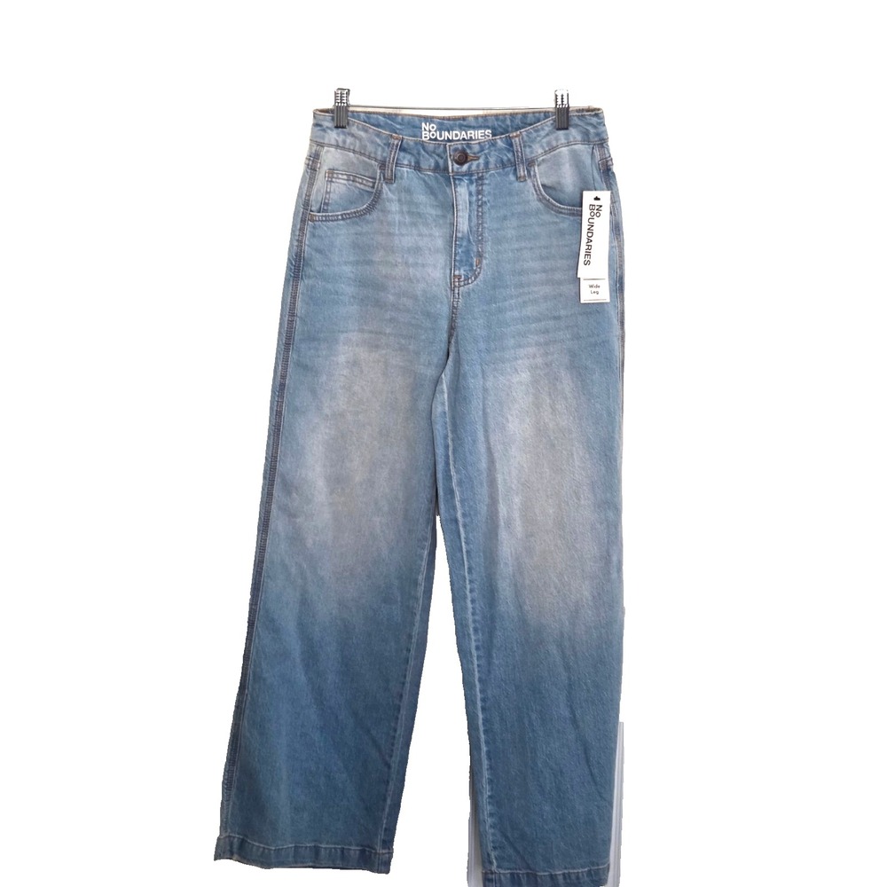 BRAND NEW  No Boundaries  Wide Leg‎ Blue Jeans  Mid Rise, Women's Size 4
